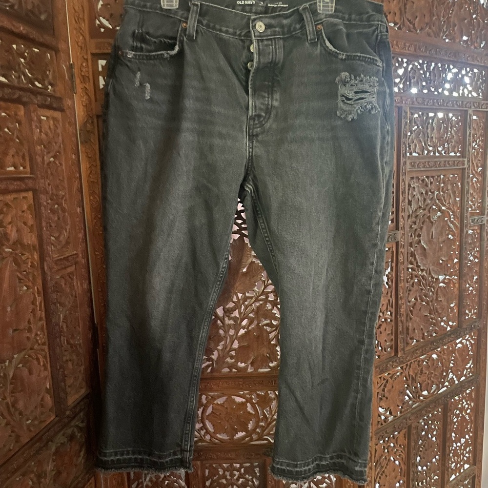 Women’s Slouchy Straight Distressed Black Jeans